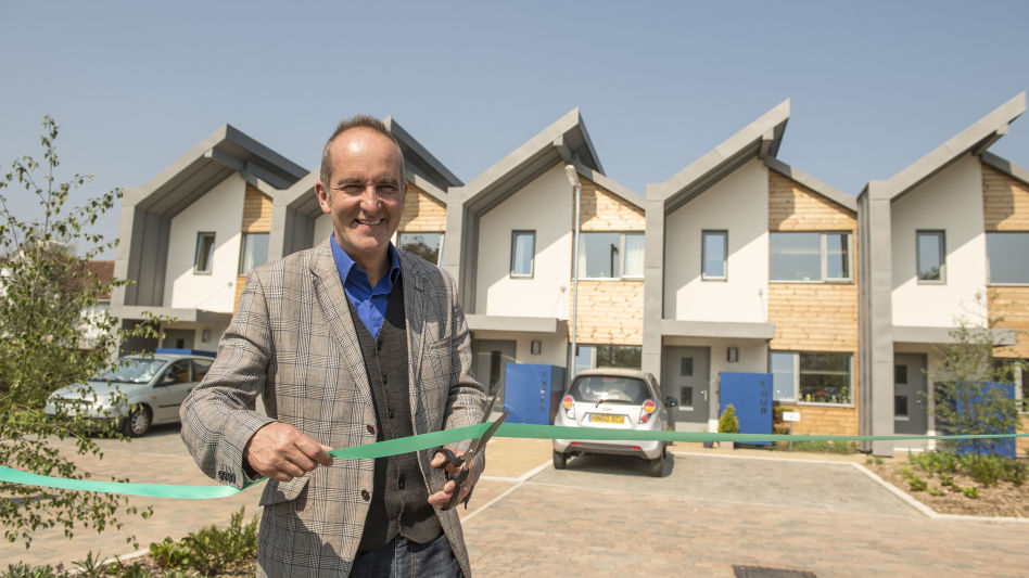 Stoneham Green, Kevin Opening